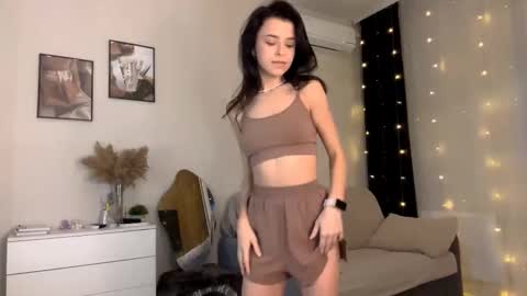 Katie online show from November 27, 1:46 pm