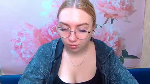 BeatriceFlyy online show from September 15, 5:29 am