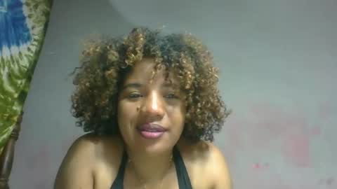 beatriicee online show from May 6, 6:35 pm
