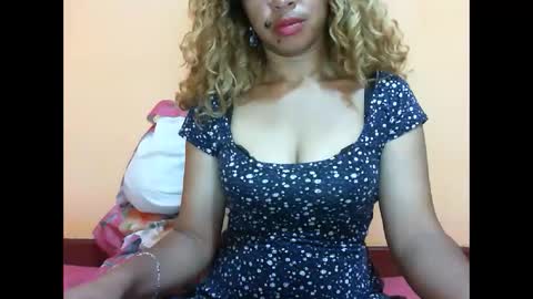 Snapshot of beaute_choco chatting on December 5, 11:07 pm Eva online show from December 5, 11:07 pm