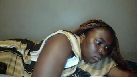 Snapshot of beautie699392 chatting on March 10, 3:52 pm Lil stunner online show from March 10, 3:52 pm