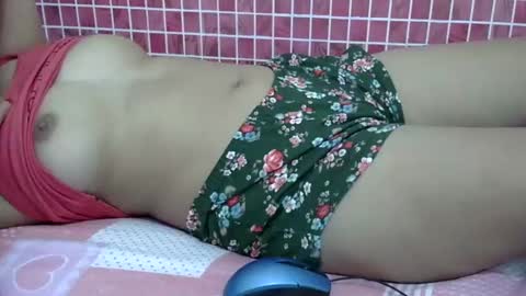 Snapshot of beautiful_allena_xx chatting on February 8, 6:43 am beautiful_allena_xx online show from February 8, 6:43 am