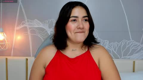 Snapshot of beautifulgirl4u_ chatting on May 7, 11:43 pm online show from May 7, 11:43 pm