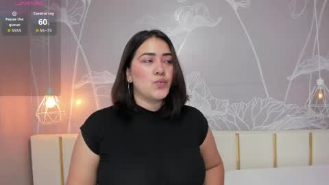 Snapshot of beautifulgirl4u_ chatting on May 30, 11:46 pm online show from May 30, 11:46 pm