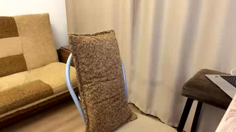 Nik online show from February 5, 2:38 am