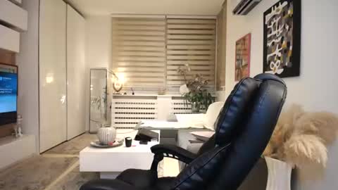 Snapshot of beautifulwomen89 chatting on June 26, 8:13 pm beautifulwomen89 online show from June 26, 8:13 pm