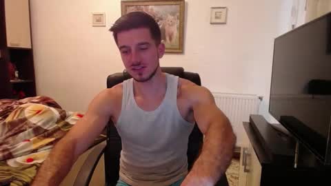 Mia and Jake online show from October 5, 10:35 am