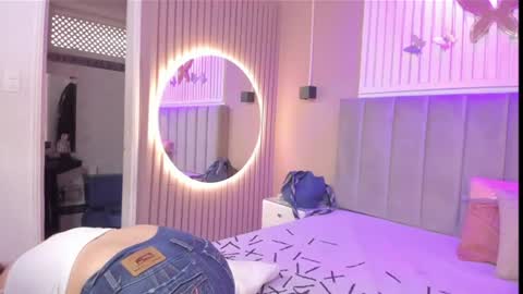 Chantall online show from June 13, 3:43 pm