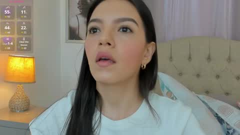 Snapshot of beautyari_ chatting on April 20, 12:41 pm Ariana Reyes online show from April 20, 12:41 pm