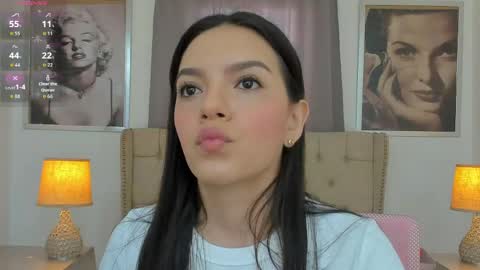 Snapshot of beautyari_ chatting on April 22, 12:18 pm Ariana Reyes online show from April 22, 12:18 pm