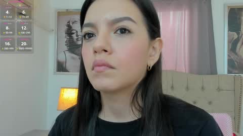 Snapshot of beautyari_ chatting on April 28, 12:21 pm Ariana Reyes online show from April 28, 12:21 pm