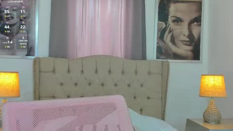Snapshot of beautyari_ chatting on May 7, 1:27 pm Ariana Reyes online show from May 7, 1:27 pm