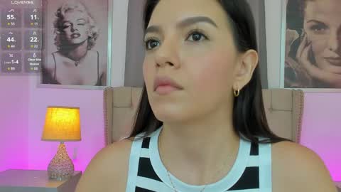 Snapshot of beautyari_ chatting on May 16, 12:26 pm Ariana Reyes online show from May 16, 12:26 pm