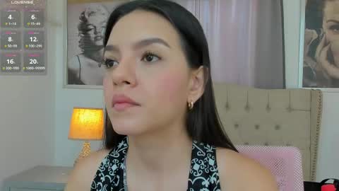 Snapshot of beautyari_ chatting on May 28, 12:24 pm Ariana Reyes online show from May 28, 12:24 pm