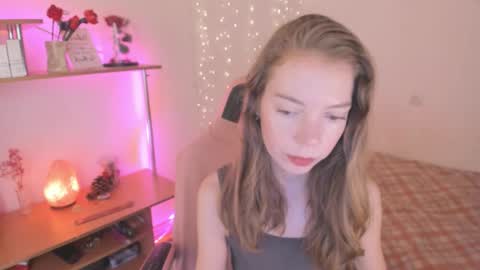 Snapshot of beautyeliise chatting on September 22, 9:00 am Eliise online show from September 22, 9:00 am