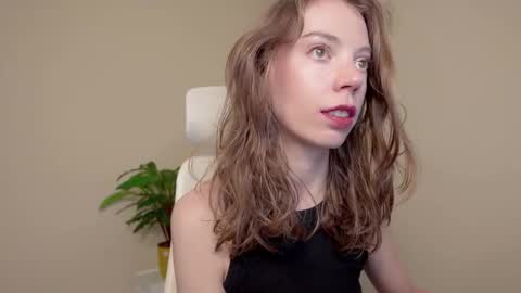 Eliise online show from November 3, 9:10 am