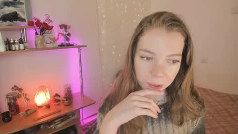 Eliise online show from April 7, 8:04 am