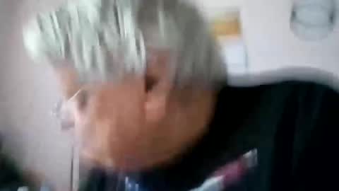 Snapshot of beautytomyeyes chatting on February 1, 12:58 pm beautytomyeyes online show from February 1, 12:58 pm