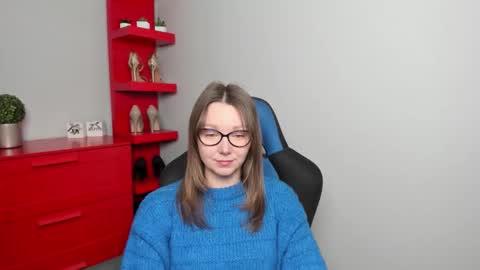 Zoe online show from October 31, 6:47 am