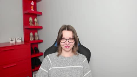 Zoe online show from February 10, 6:39 am