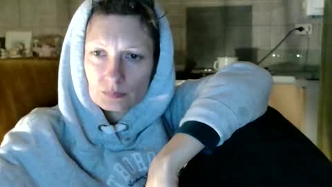 Raluca online show from January 7, 8:33 pm