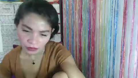 Snapshot of bebelove25 chatting on December 2, 12:19 am bebelove25 online show from December 2, 12:19 am