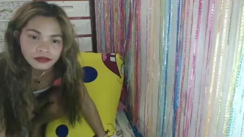 Snapshot of bebelove25 chatting on February 11, 2:14 am bebelove25 online show from February 11, 2:14 am