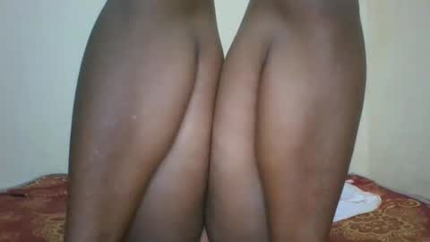 bebswee21 online show from May 15, 9:49 am
