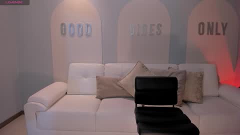 Am Becca online show from March 8, 11:58 am