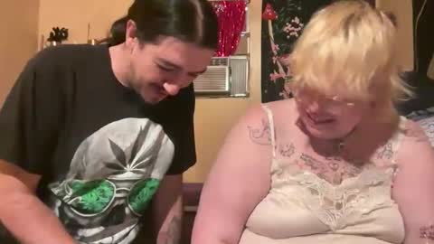 Snapshot of beccagreene9151514 chatting on October 19, 3:07 am JohnJaneQPublic online show from October 19, 3:07 am