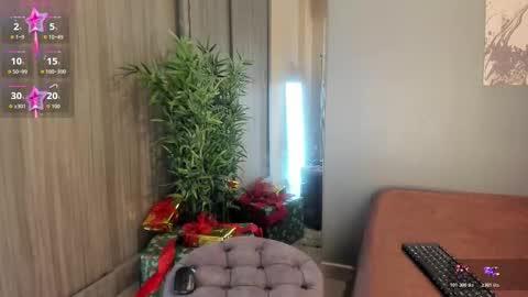 Becca johnson online show from December 21, 8:27 pm