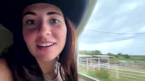 beccaraexoxo online show from May 27, 12:29 am