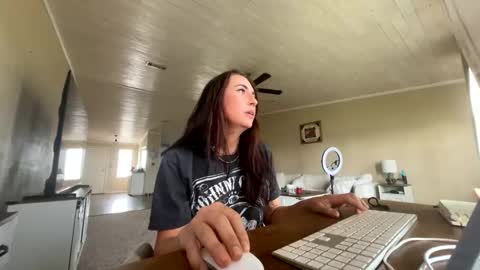 beccaraexoxo online show from May 27, 9:45 pm