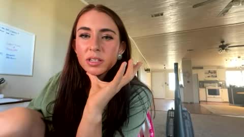 beccaraexoxo online show from June 10, 11:57 pm