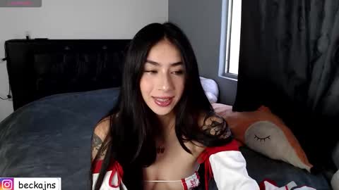 Marzhie online show from January 10, 10:14 pm