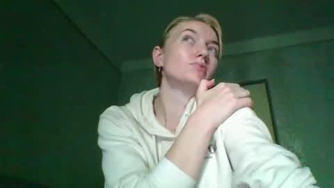 BeckiXJewelqw online show from May 14, 8:32 am