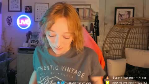 Snapshot of beckthetongue chatting on May 23, 2:17 am Beck the tongue online show from May 23, 2:17 am