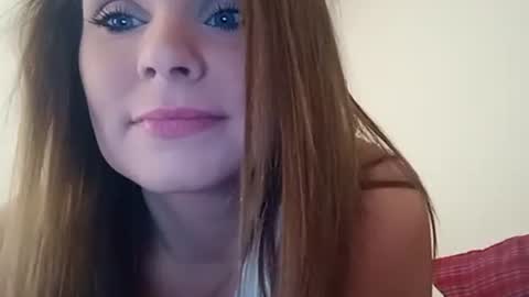 BECKY BOO  online show from December 14, 7:47 am