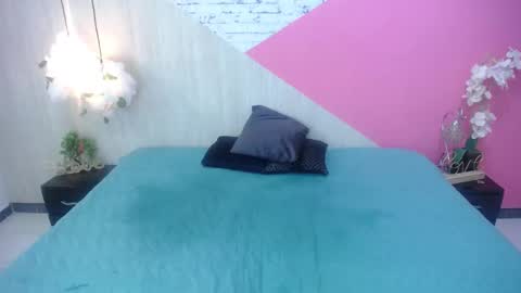 becky_lynch_102 online show from November 15, 6:15 pm