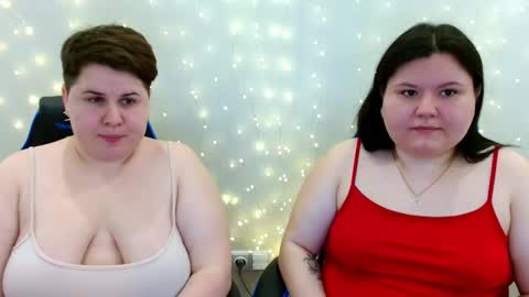 BeckyAndEllen online show from February 14, 10:34 am