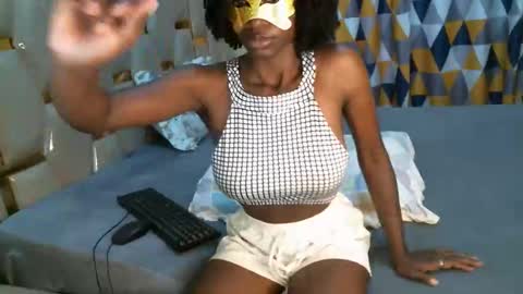 Snapshot of beckyberry24 chatting on November 7, 10:26 am jamie online show from November 7, 10:26 am