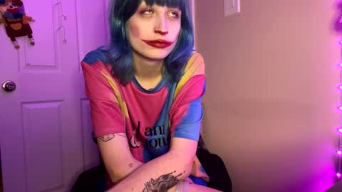 Beckytheclown online show from December 3, 8:27 am