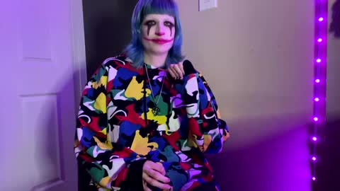 Beckytheclown online show from December 9, 12:08 pm