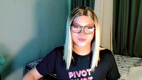 Adriana online show from May 8, 3:39 pm