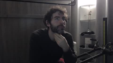 Snapshot of bedghost chatting on January 31, 7:56 pm bedghost online show from January 31, 7:56 pm