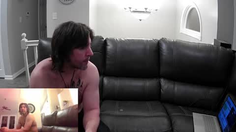 Snapshot of bedroom_king_and_queen chatting on February 14, 1:56 am Bedroom king and queen online show from February 14, 1:56 am