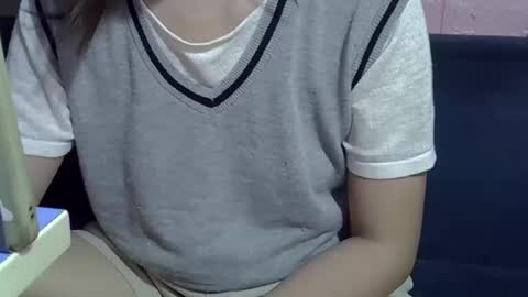 beebaby_xx online show from December 5, 3:41 pm