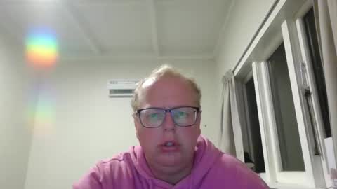 beentomars online show from March 26, 4:12 pm