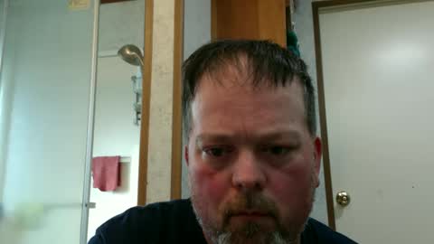 Snapshot of beer_money69 chatting on December 4, 8:07 pm beer_money69 online show from December 4, 8:07 pm