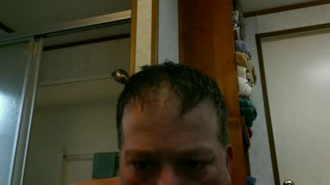 Snapshot of beer_money69 chatting on February 12, 8:18 pm beer_money69 online show from February 12, 8:18 pm